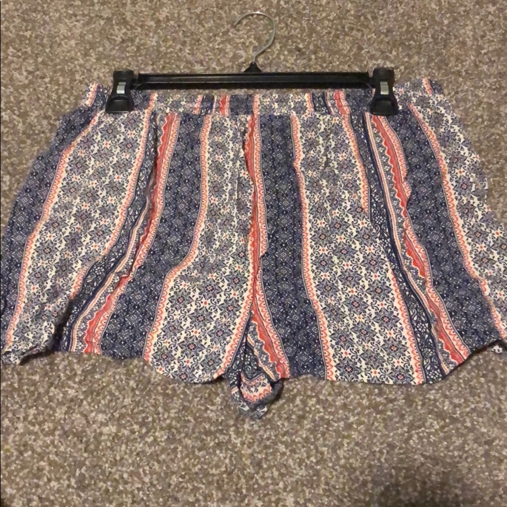 Patterned cloth shorts